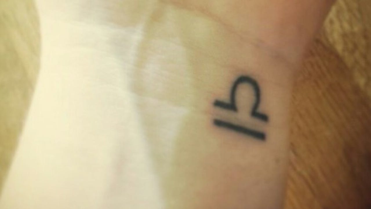 Otro de los tatuajes más solicitados es el del propio signo del zodiaco.