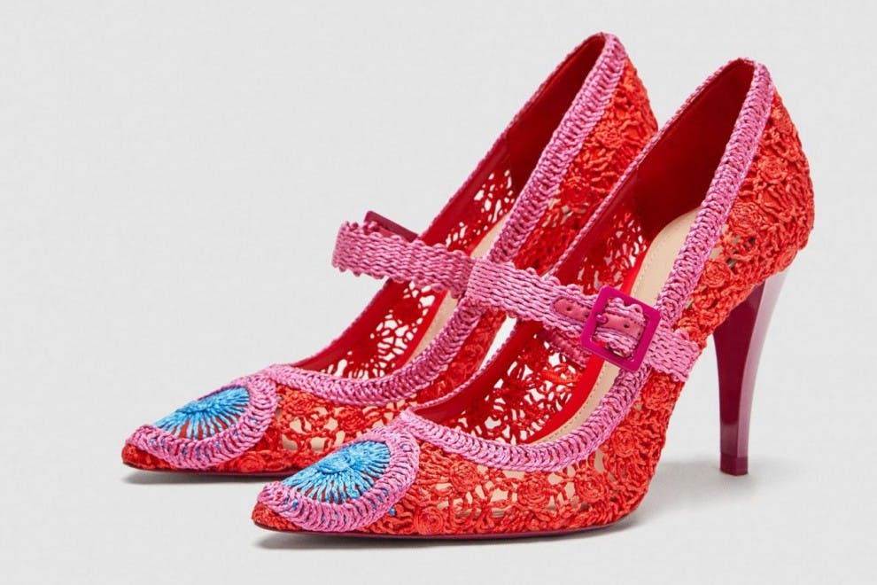 Zapatos de salón de crochet, agotados en Zara, por 59,95 euros
