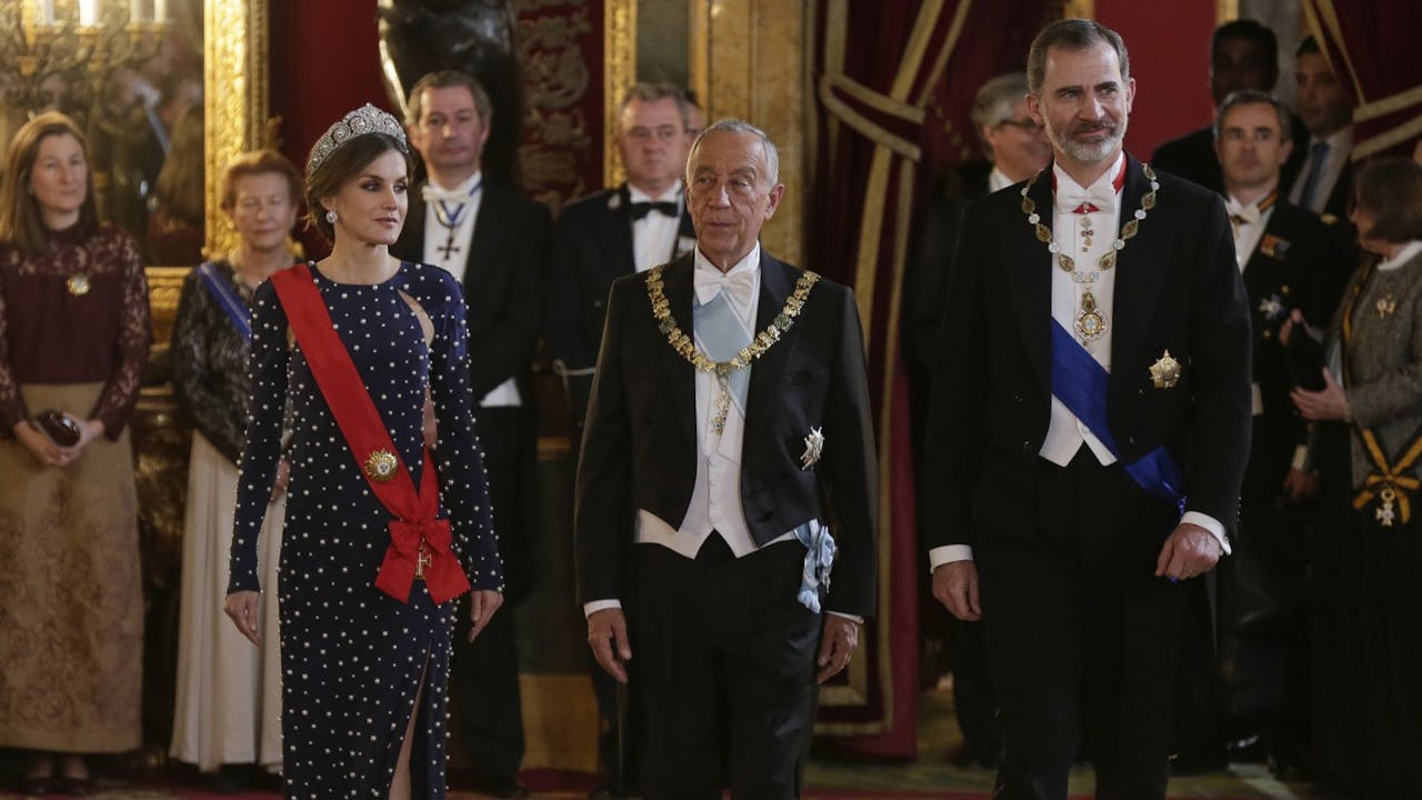 Los reyes de España junto al presidente de la República Portuguesa, Marcelo Rebelo de Sousa
