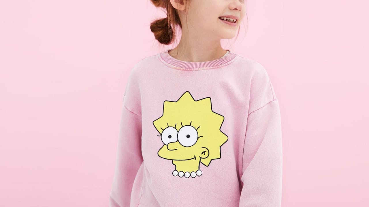 Sudadera rosa 'Simpsons' de Zara Kids, por 17,95 euros