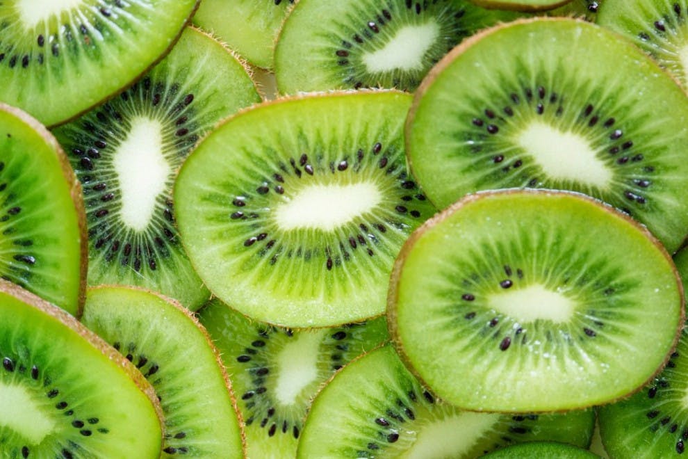 El kiwi es una fruta con propiedades muy beneficiosas para nuestro organismo.