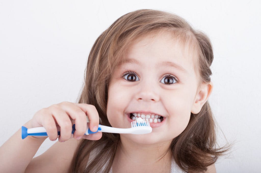 Cepillar dientes niños