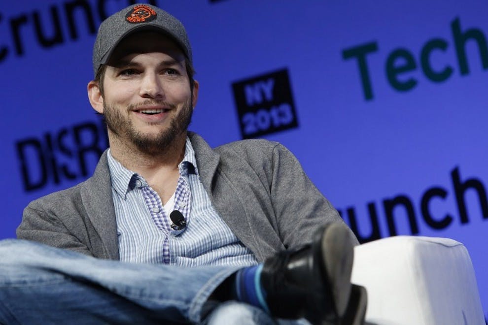 Ashton Kutcher es un ejemplo de famoso emprendedor.