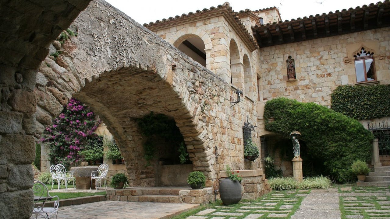Villa medieval en Pals, Gerona.